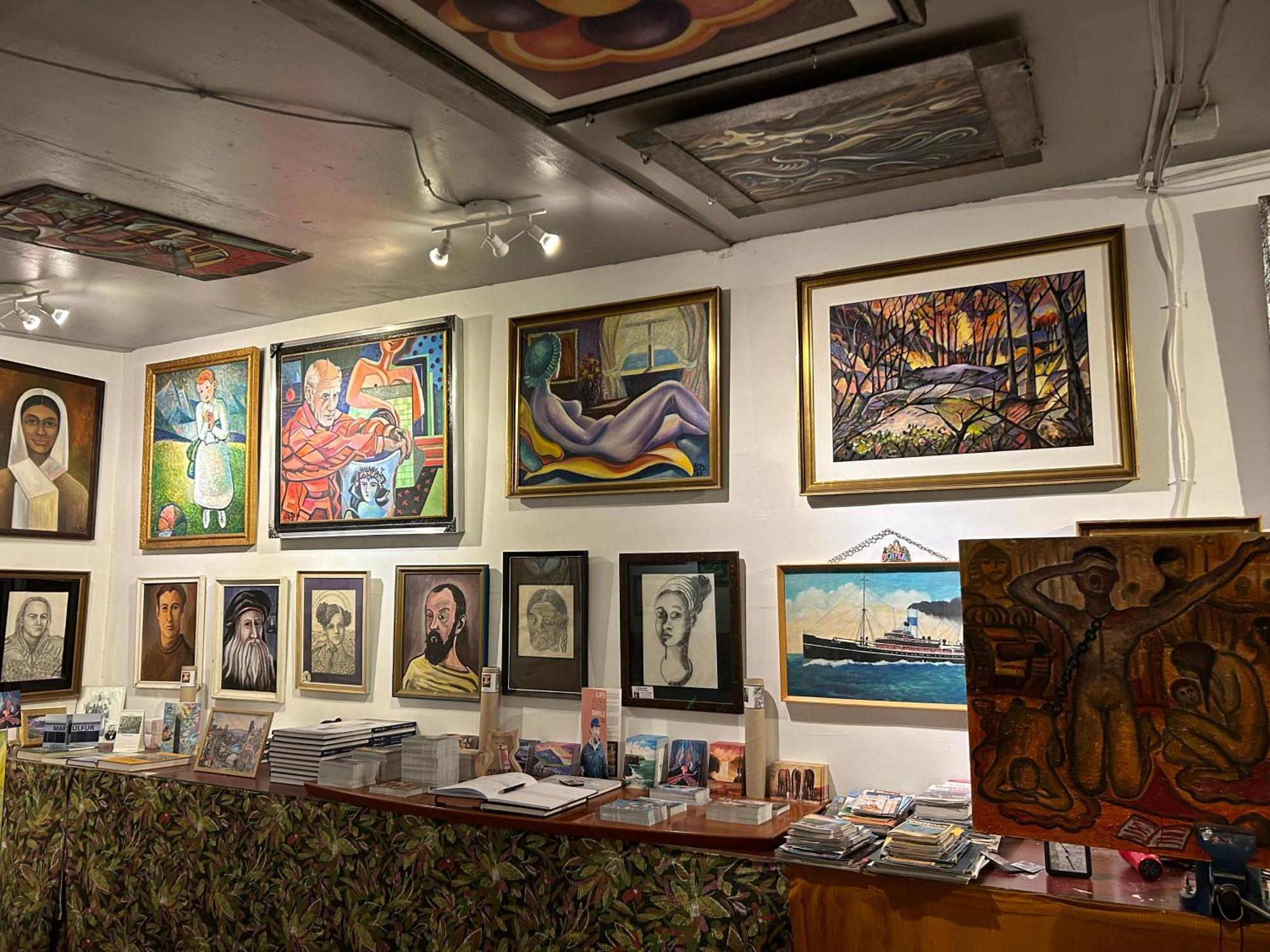 Brimarsbru Sleep Inn-Art Gallery Njarthvik Bagian luar foto