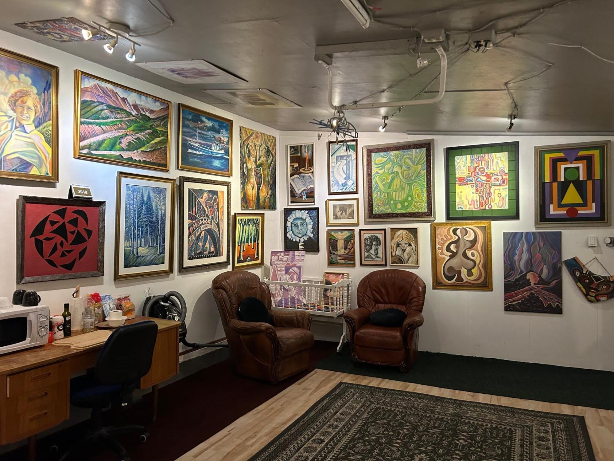 Brimarsbru Sleep Inn-Art Gallery Njarthvik Bagian luar foto