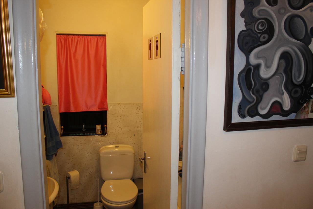 Brimarsbru Sleep Inn-Art Gallery Njarthvik Bagian luar foto